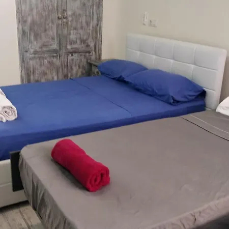 Golden Paradise Seaview Apartman *