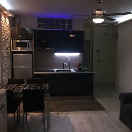 Golden Paradise Seaview Apartman