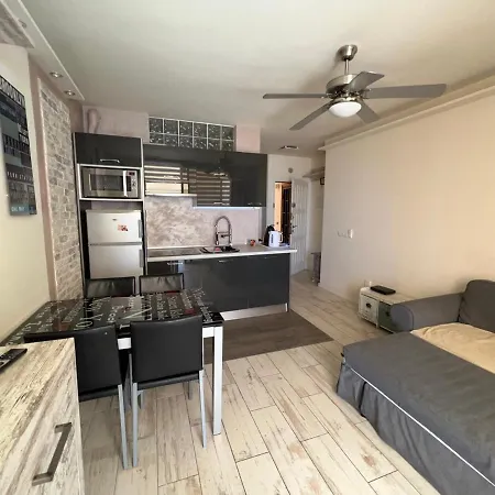 Апартаменты Golden Paradise Seaview Адехе