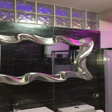 Golden Paradise Seaview 아파트 아데제