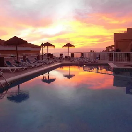 Golden Paradise Seaview Апартаменты Адехе