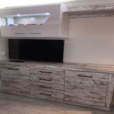 Golden Paradise Seaview 아파트