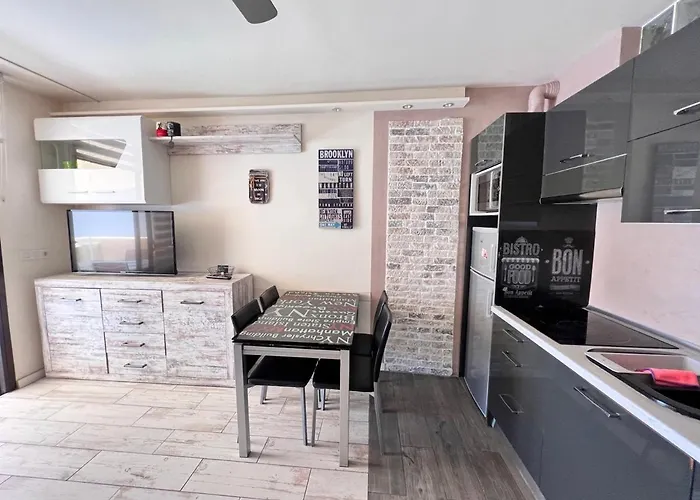 Golden Paradise Seaview Lägenhet *